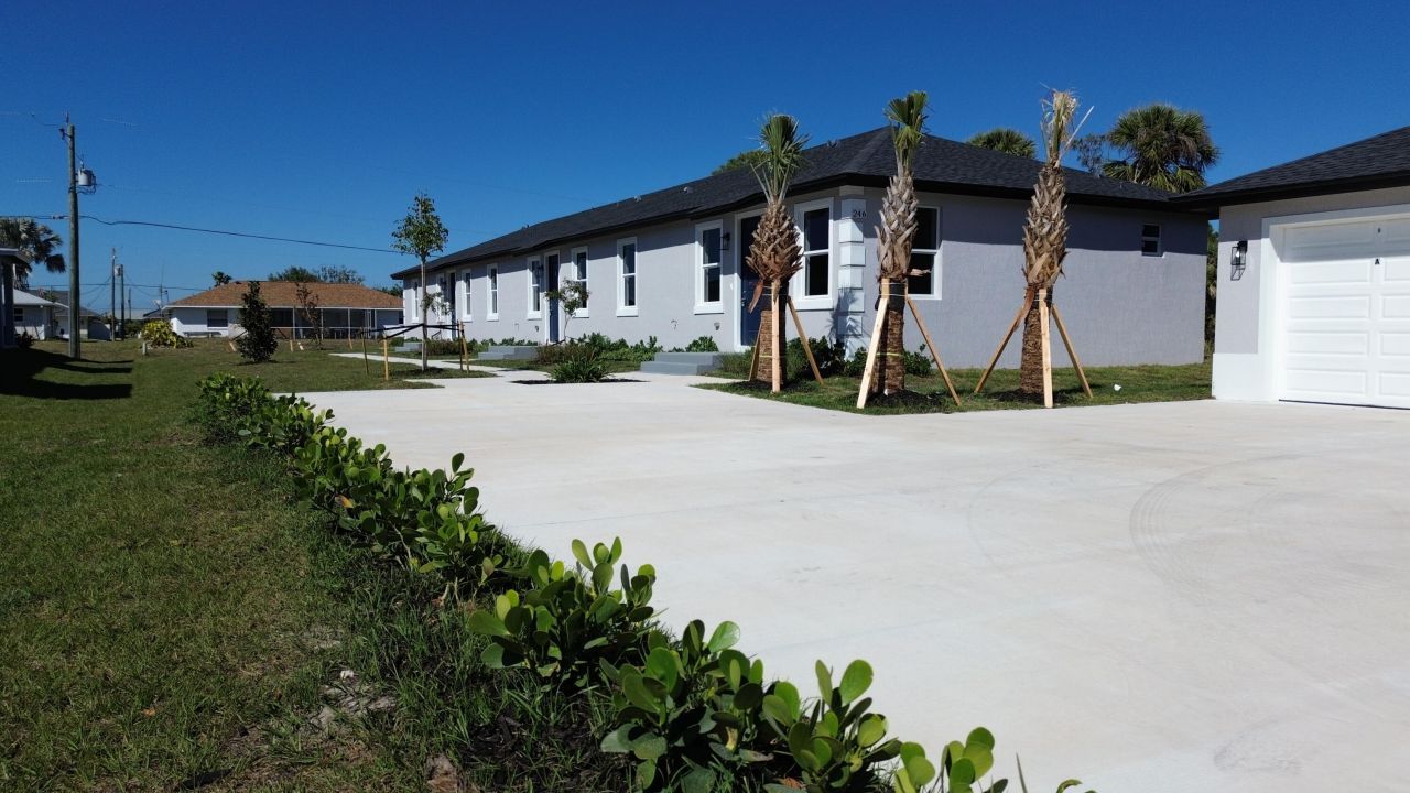 246 Rotonda Boulevard W, Rotonda West, FL 33947 Photo