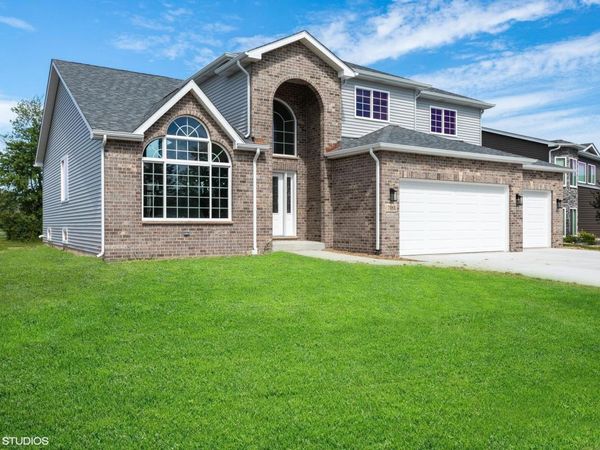 1351 77th Place, Merrillville, IN 46410