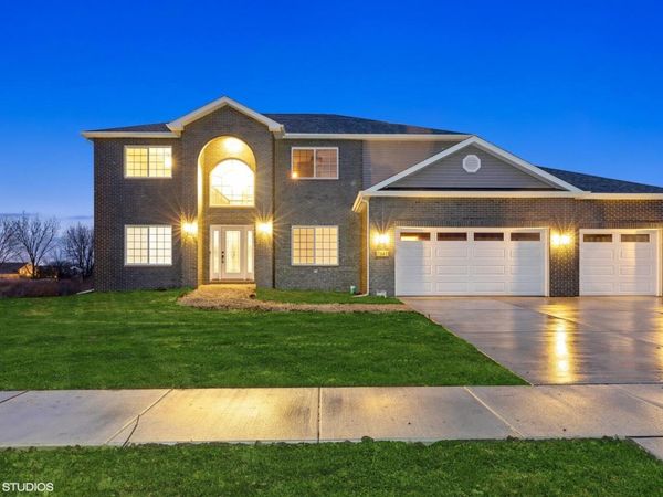 1293 77th Place, Merrillville, IN 46410