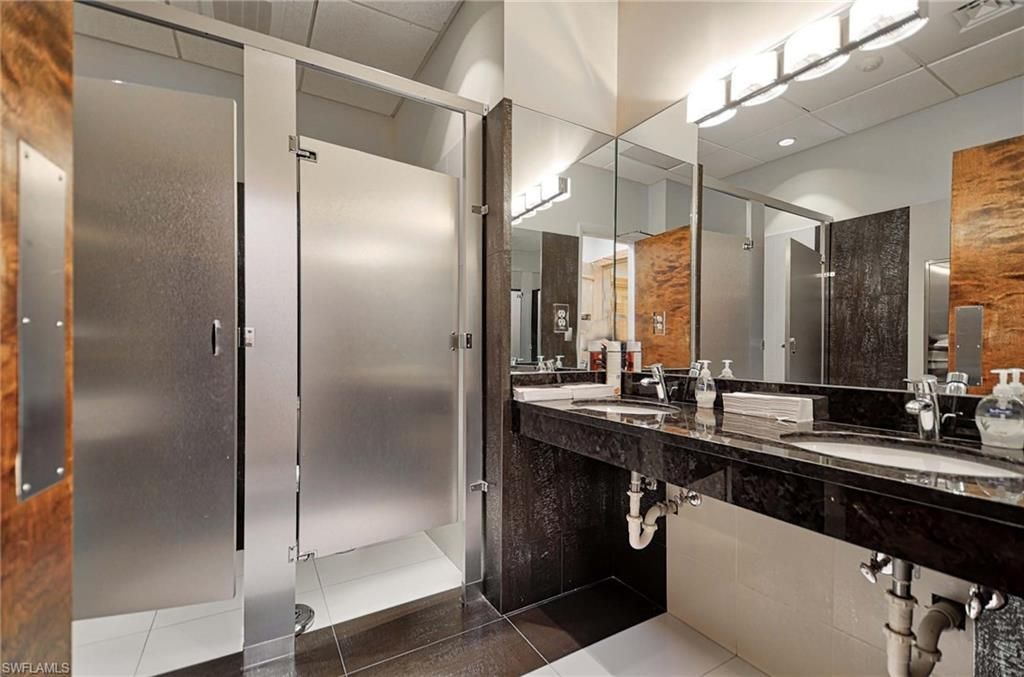 3411 Tamiami Trl N, Unit 2, Naples, FL 34103 Photo