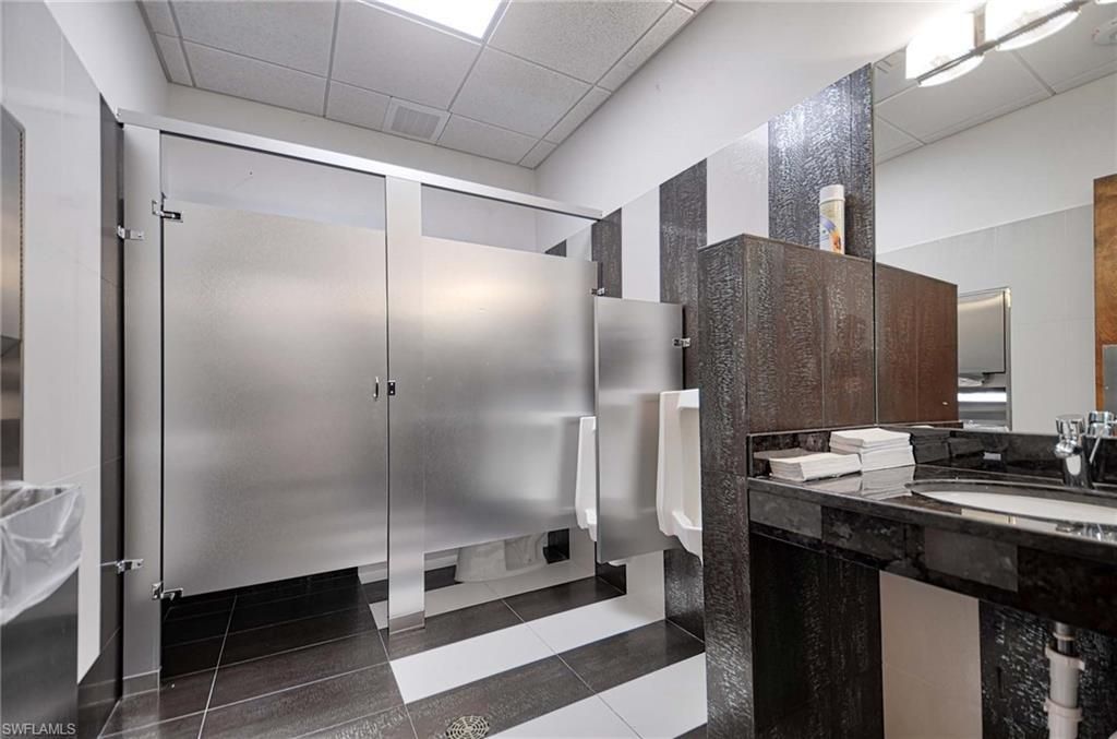 3411 Tamiami Trl N, Unit 2, Naples, FL 34103 Photo