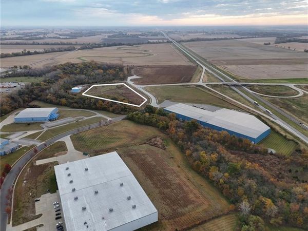 5917 Corporate Drive, St Joseph, MO 64507