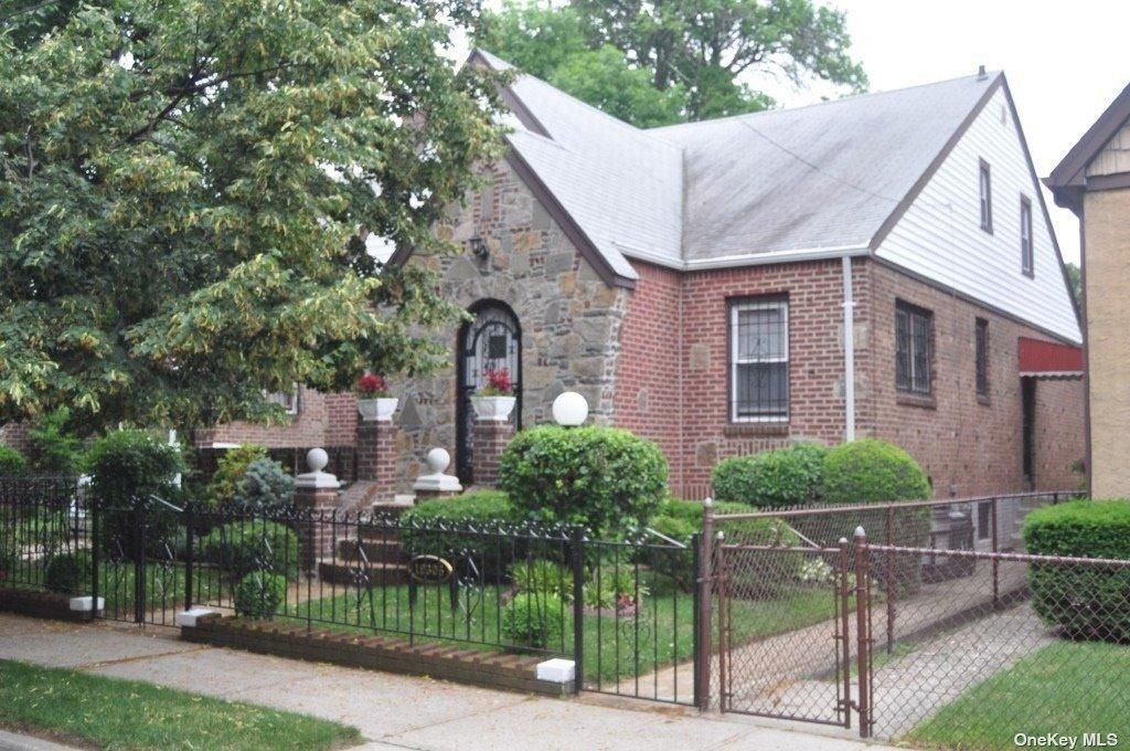 183-06 143rd Avenue, Springfield Gardens, NY 11413 Main Photo