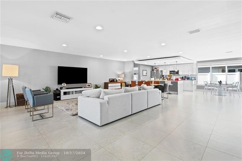 2801 NE 59th St, Fort Lauderdale, FL 33308 Photo