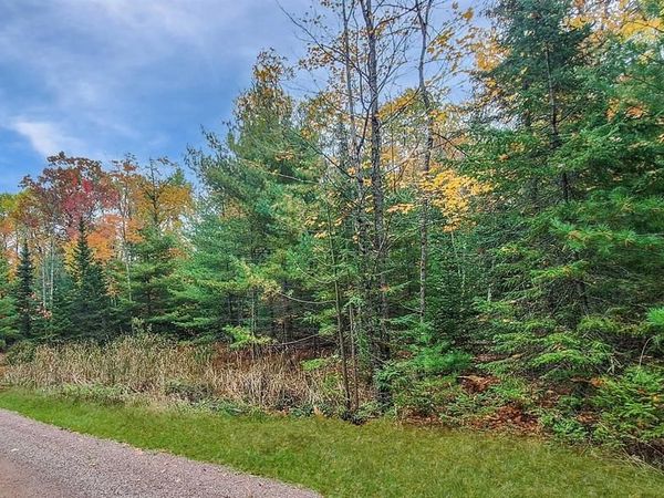 Lot 6, Block 1 Raspberry Trl, La Pointe, WI 54850