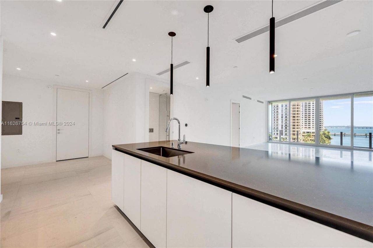 300 Biscayne Blvd Way, Unit 703, Miami, FL 33131 Photo