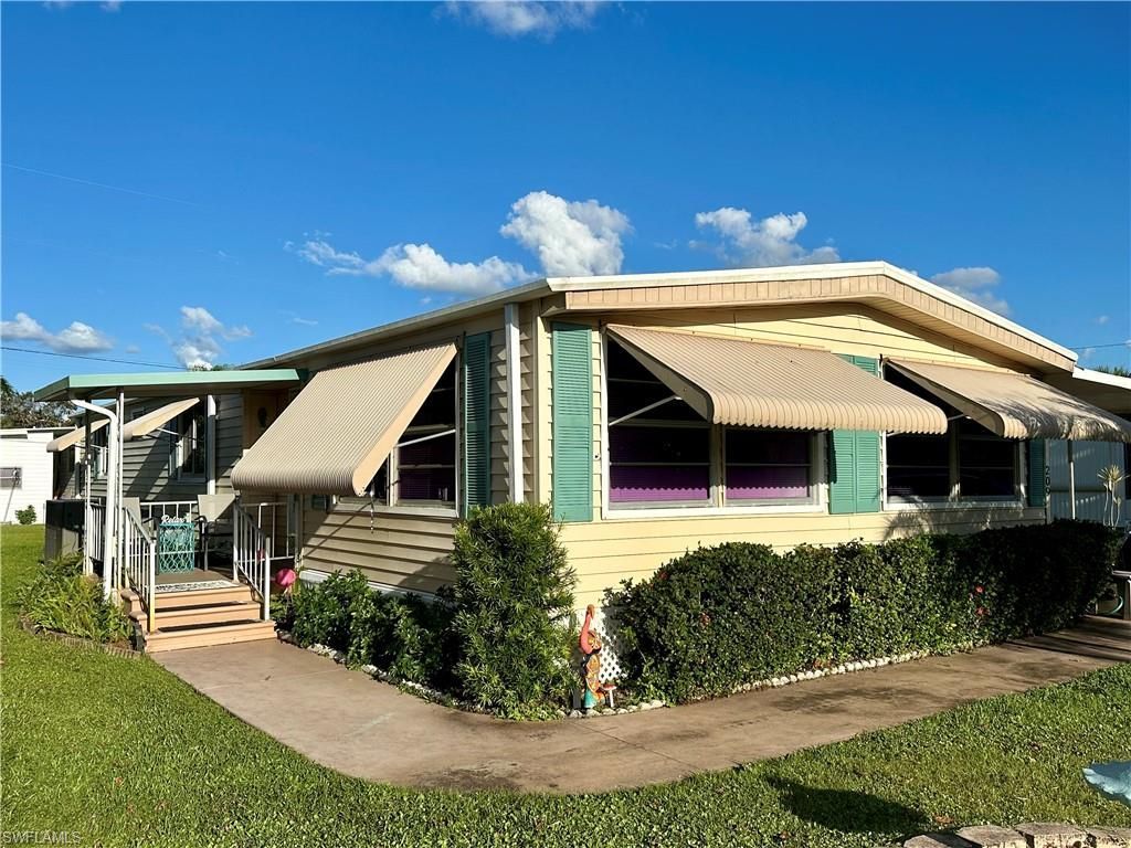209 Harvest Ln, North Fort Myers, FL 33917 Photo