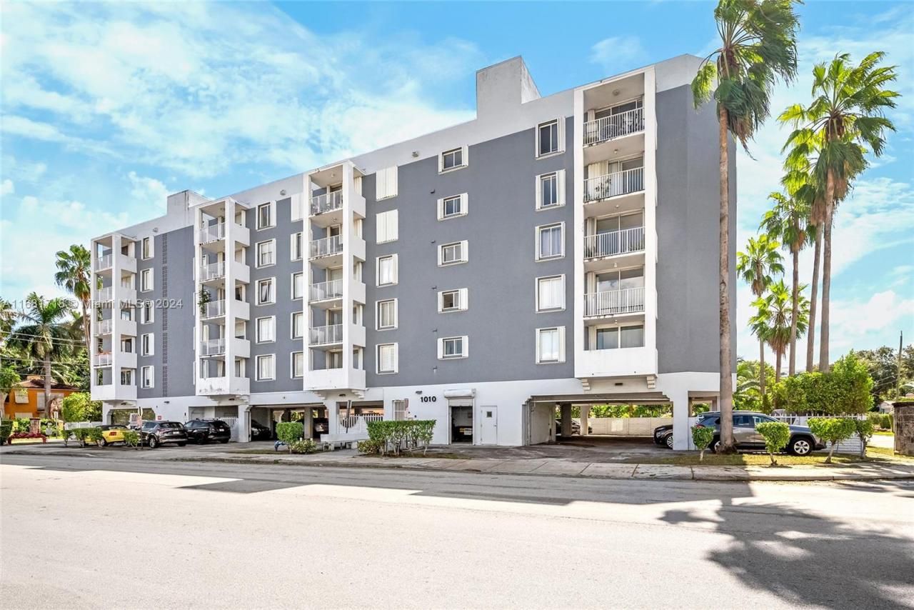 1010 NW 11th St, Unit 507, Miami, FL 33136 Photo