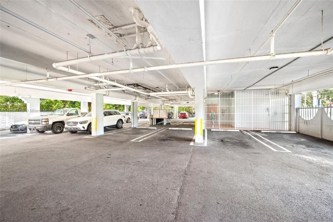 1010 NW 11th St, Unit 507, Miami, FL 33136 Photo