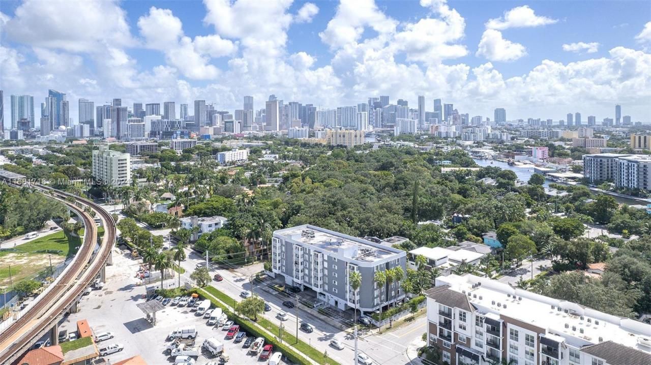 1010 NW 11th St, Unit 507, Miami, FL 33136 Photo