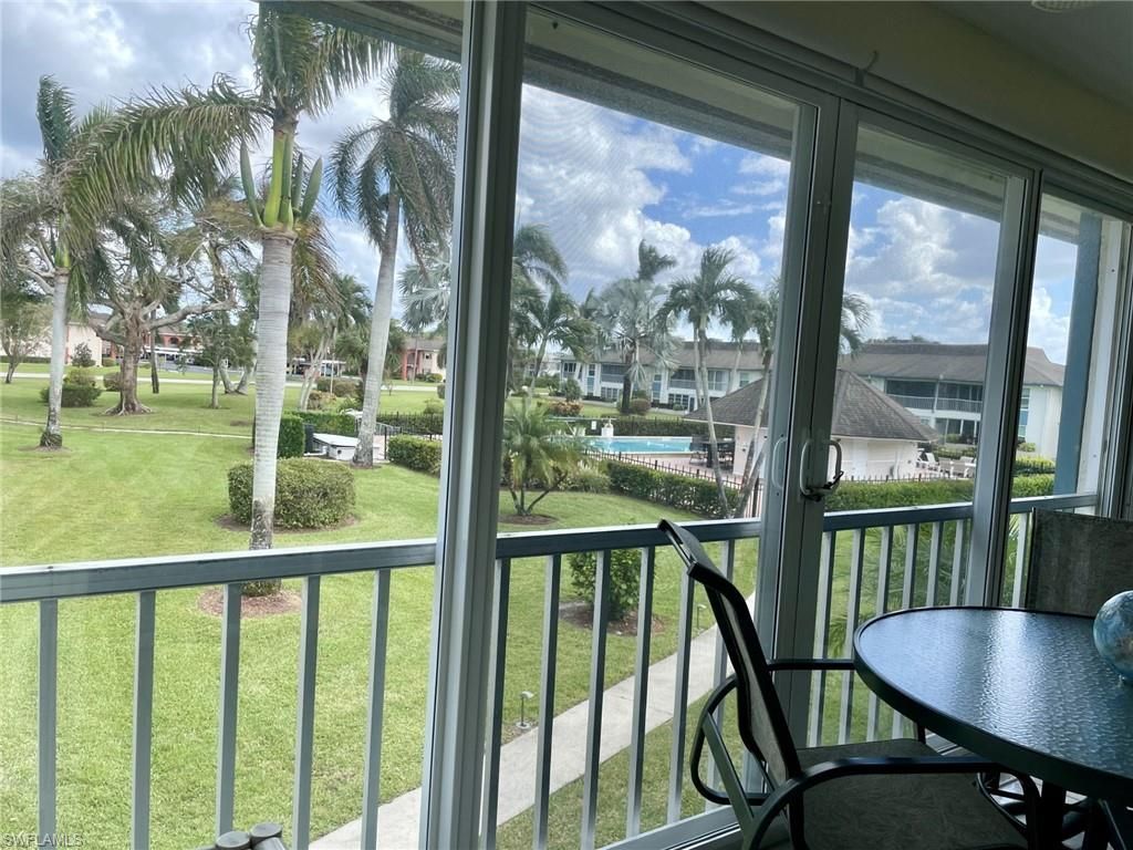 325 Charlemagne Blvd, Unit B208, Naples, FL 34112 Photo