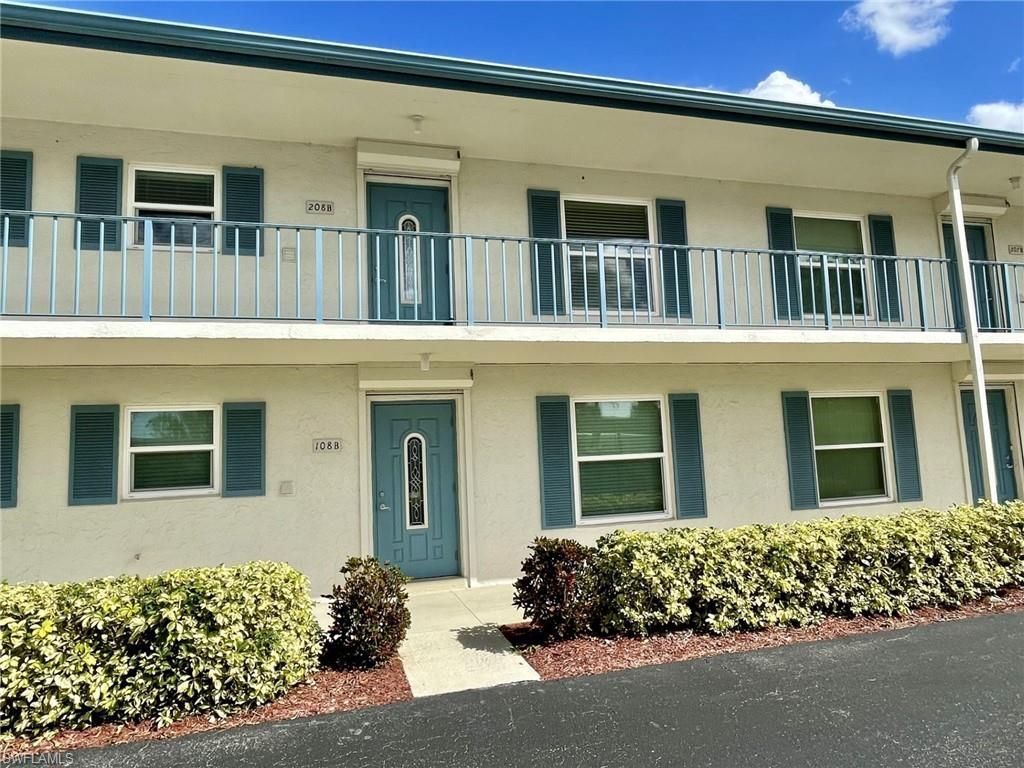 325 Charlemagne Blvd, Unit B208, Naples, FL 34112 Photo
