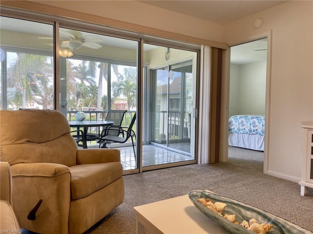 325 Charlemagne Blvd, Unit B208, Naples, FL 34112 Photo