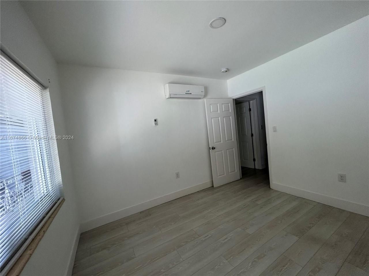 242 NE 55th Ter, Miami, FL 33137 Photo