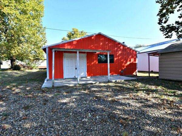 107 Main Street, Wickes, AR 71973