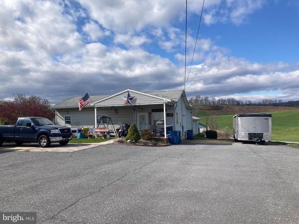 7548 LINGLESTOWN ROAD, HARRISBURG, PA 17112