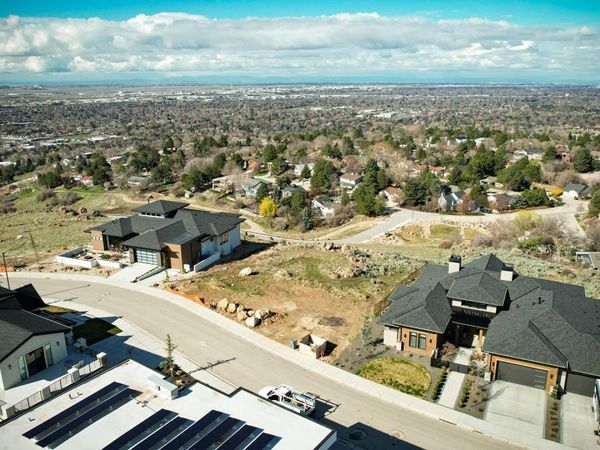 1963 S Satellite Wy, Boise, ID 83712