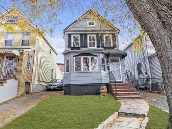 15-59 150th Place, Whitestone, NY 11357