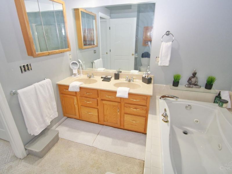 3834 Enterprise Circle, Colerain Township, OH 45252 Photo 13