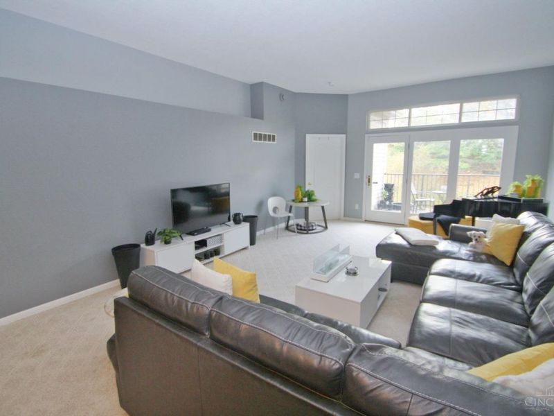 3834 Enterprise Circle, Colerain Township, OH 45252 Photo 9