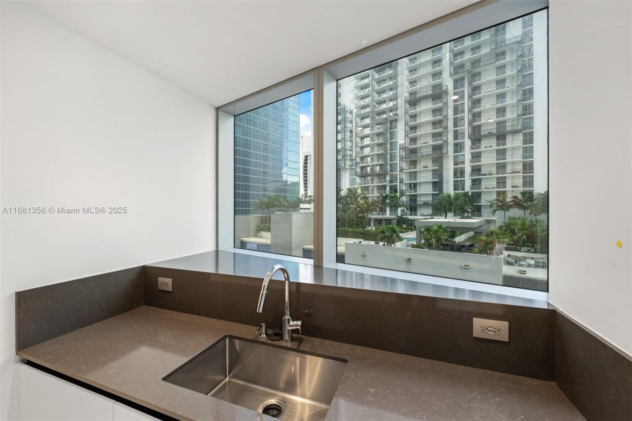 300 Biscayne Blvd Way, Unit 1205C, Miami, FL 33131 Photo