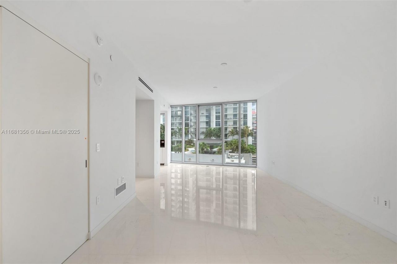 300 Biscayne Blvd Way, Unit 1205C, Miami, FL 33131 Photo