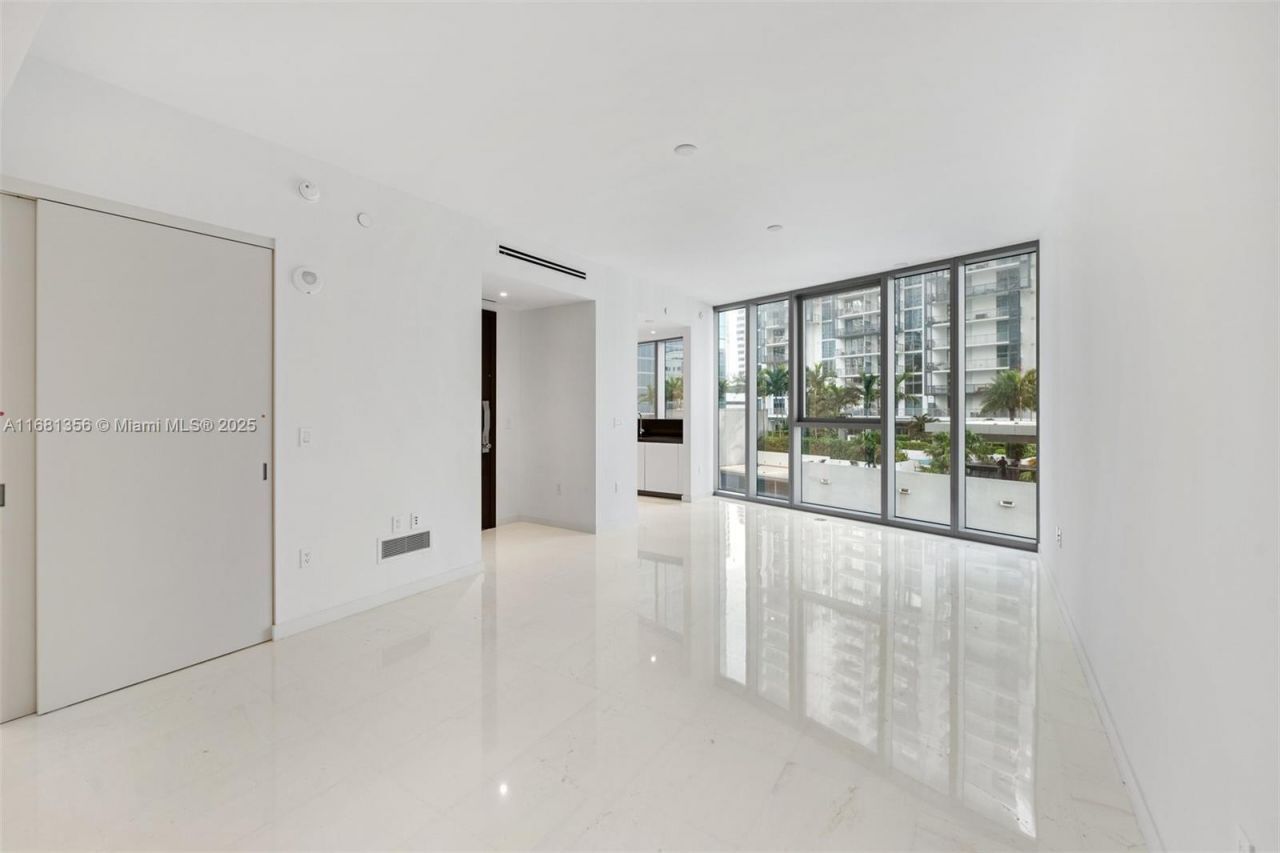 300 Biscayne Blvd Way, Unit 1205C, Miami, FL 33131 Photo