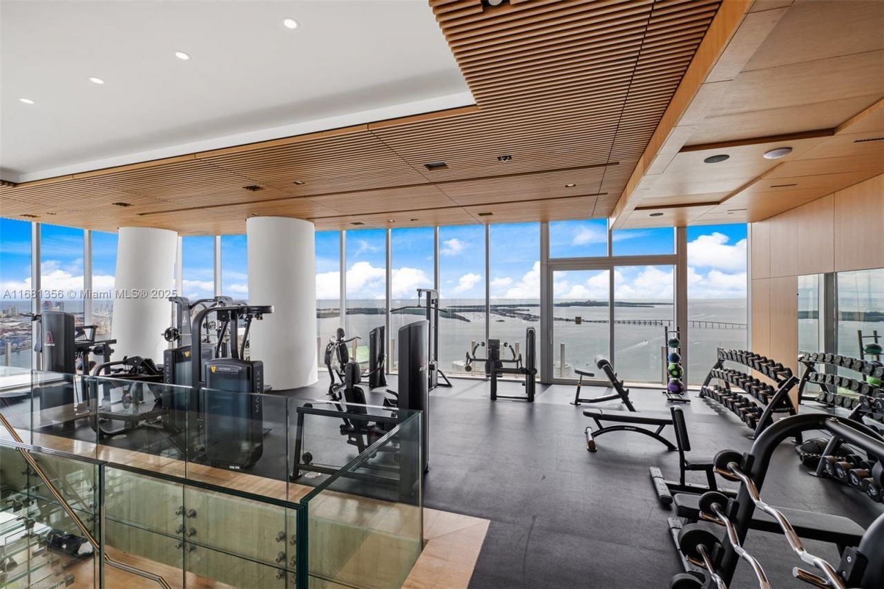 300 Biscayne Blvd Way, Unit 1205C, Miami, FL 33131 Photo