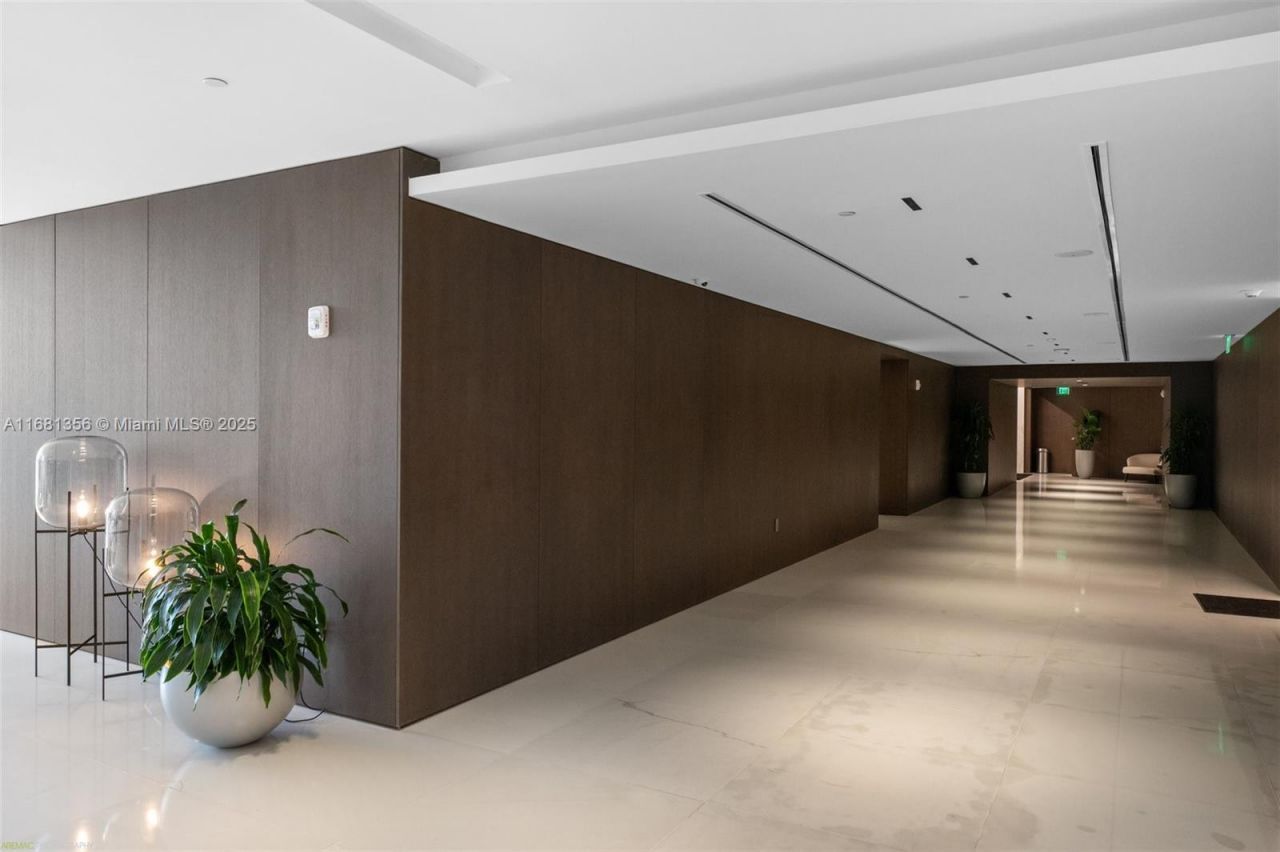 300 Biscayne Blvd Way, Unit 1205C, Miami, FL 33131 Photo