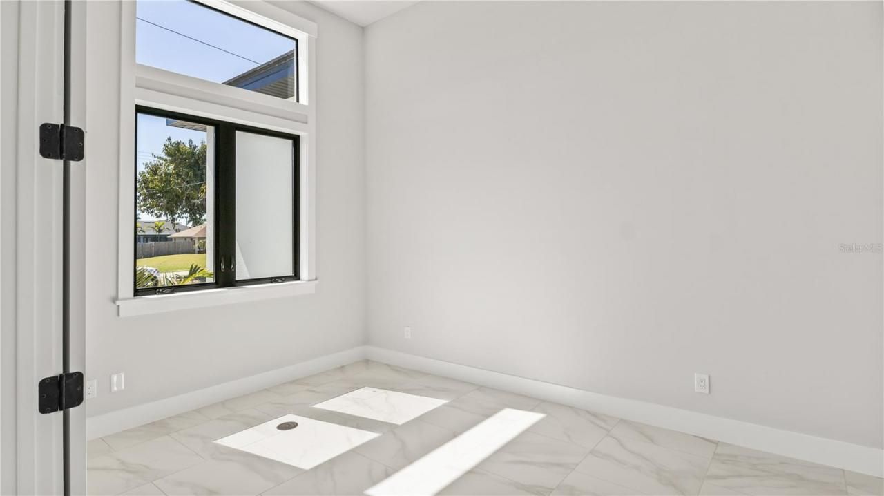 2133 Cape Coral Parkway W, Cape Coral, FL 33914 Photo