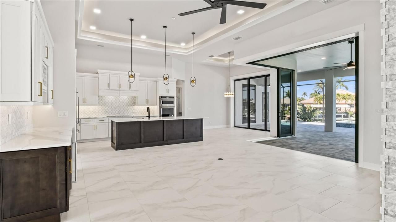 2133 Cape Coral Parkway W, Cape Coral, FL 33914 Photo