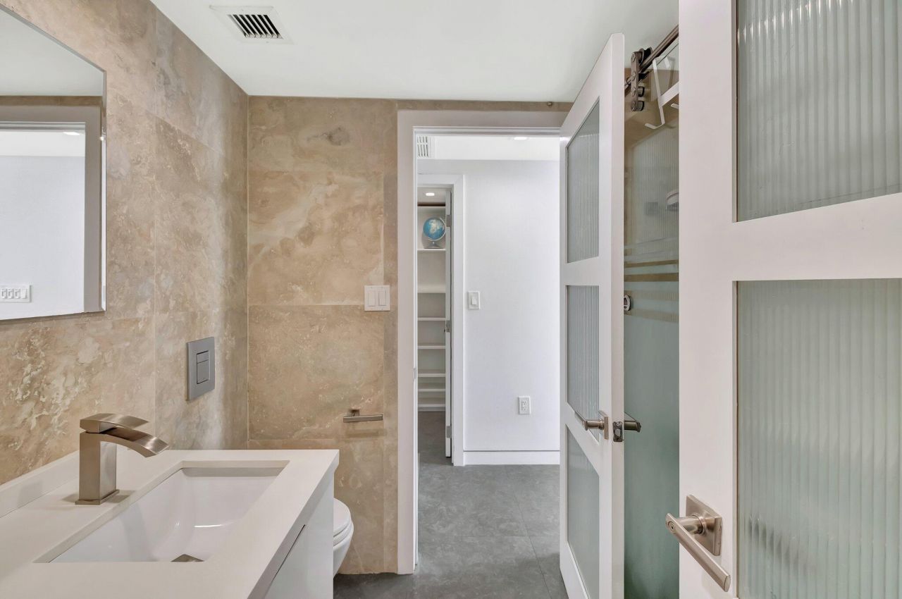 5660 Collins Avenue, Unit 21c, Miami Beach, FL 33140 Photo