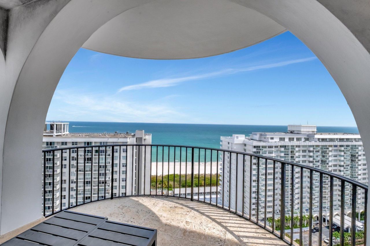 5660 Collins Avenue, Unit 21c, Miami Beach, FL 33140 Photo