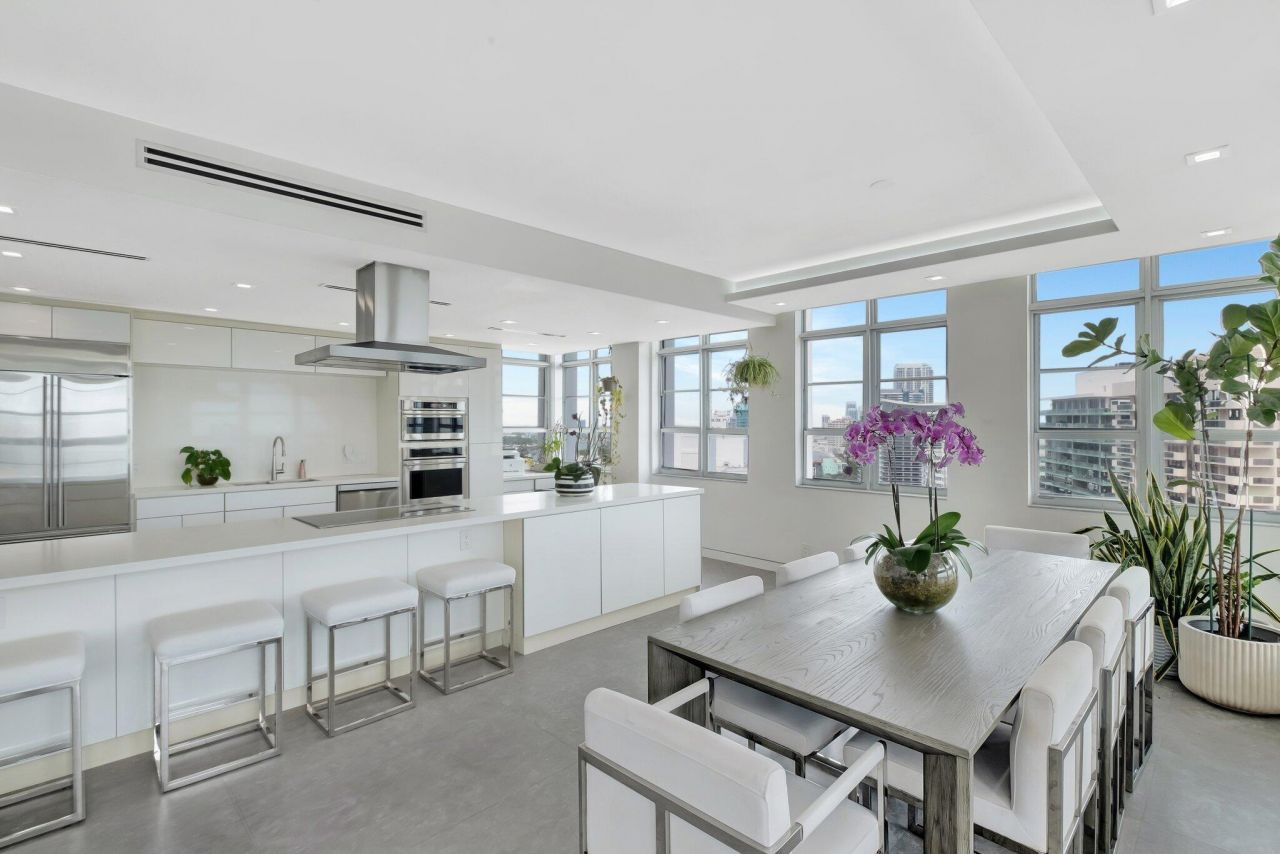 5660 Collins Avenue, Unit 21c, Miami Beach, FL 33140 Photo