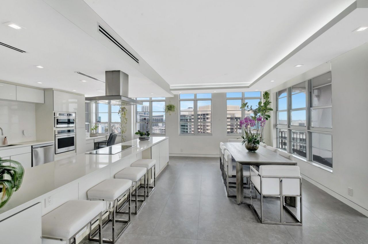 5660 Collins Avenue, Unit 21c, Miami Beach, FL 33140 Photo