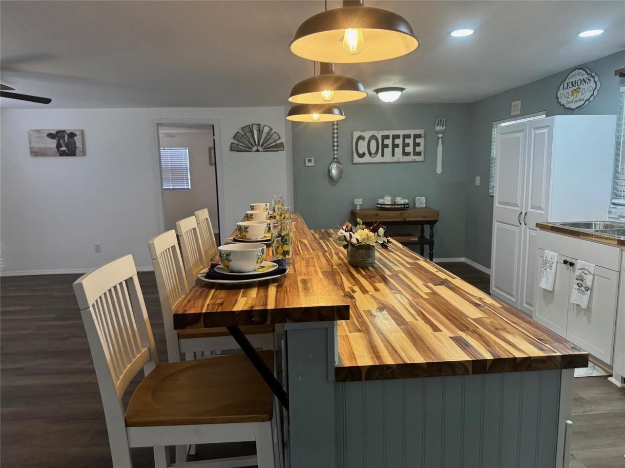 9437 N Singapore Avenue, Dunnellon, FL 34433 Photo