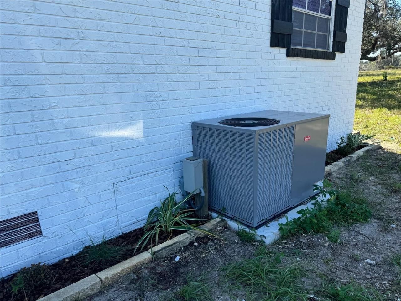 9437 N Singapore Avenue, Dunnellon, FL 34433 Photo