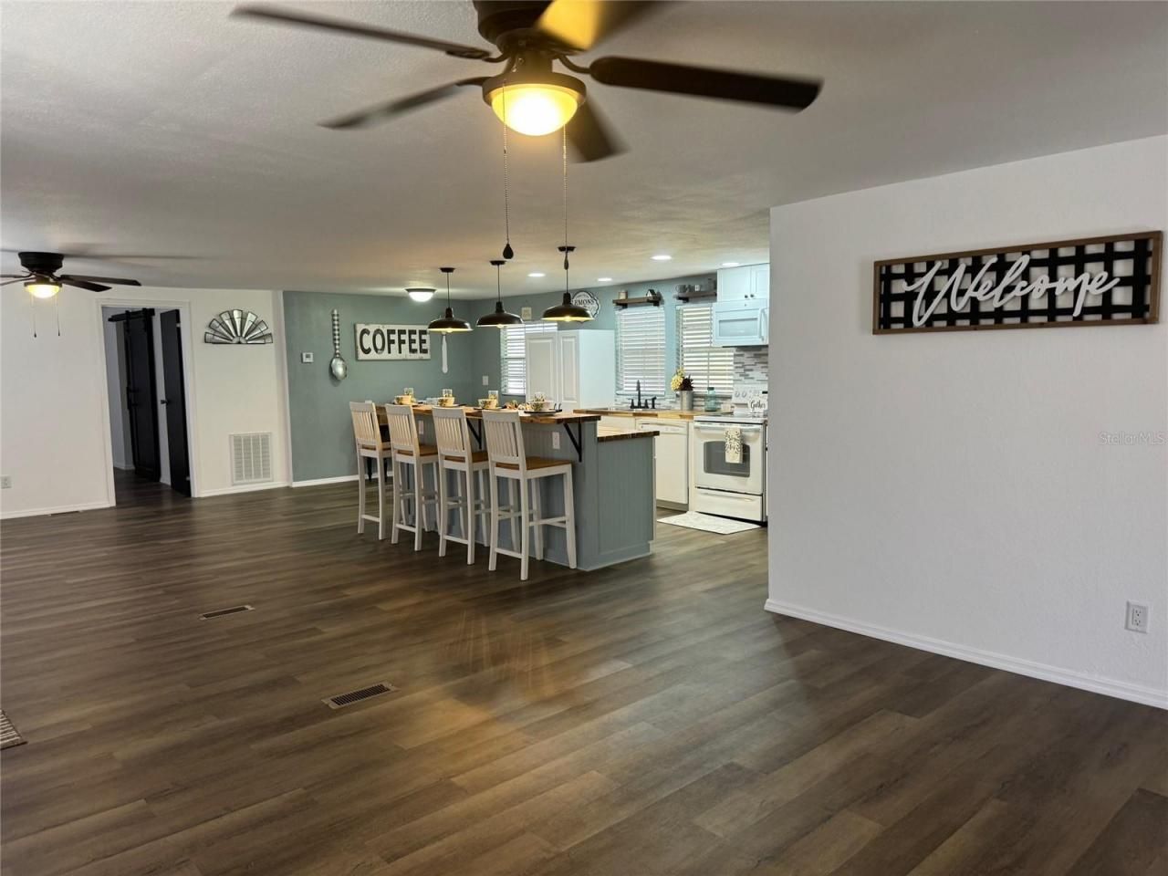 9437 N Singapore Avenue, Dunnellon, FL 34433 Photo