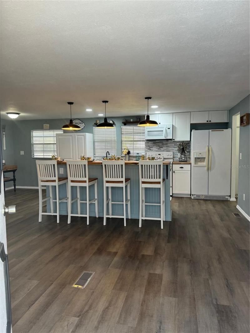 9437 N Singapore Avenue, Dunnellon, FL 34433 Photo