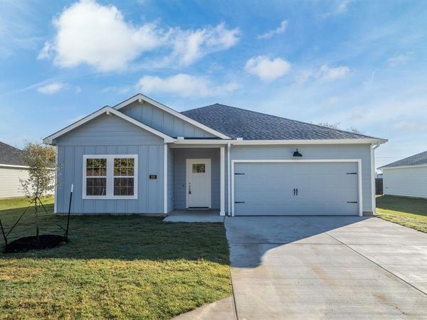 223 Faith Lane, Tioga, TX 76271