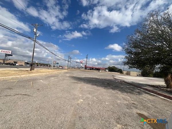 1310 S Fort Hood Street, Killeen, TX 76542