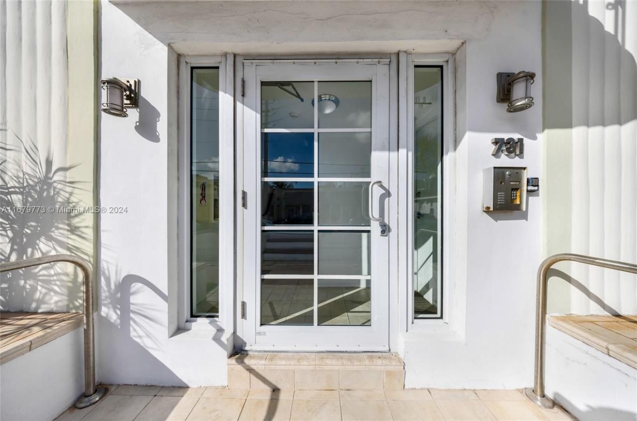 731 6th St, Unit 201-E, Miami Beach, FL 33139 Photo