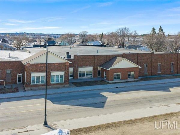 433 Stephenson Ave Avenue, Escanaba, MI 49829