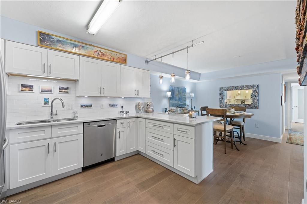 3951 Gulf Shore Blvd N, Unit 703, Naples, FL 34103 Photo