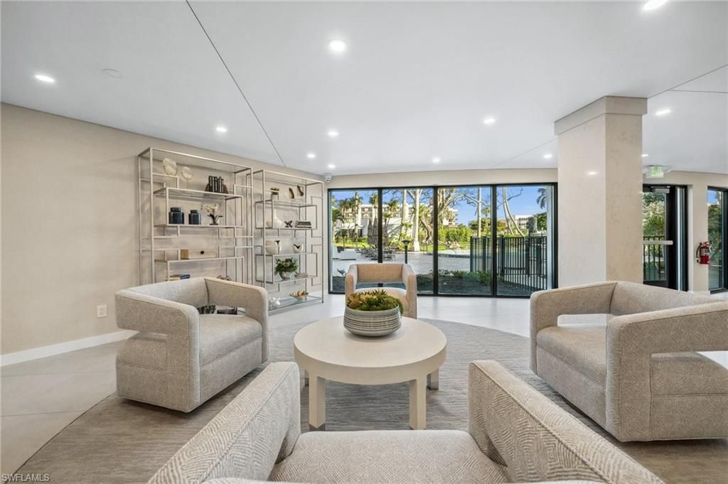 3951 Gulf Shore Blvd N, Unit 703, Naples, FL 34103 Photo