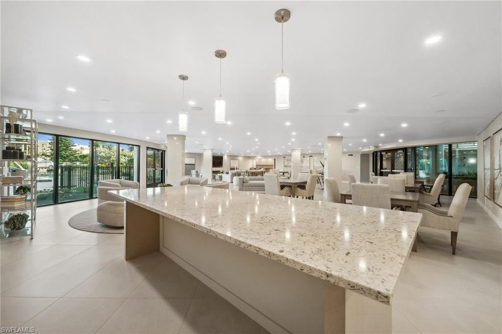 3951 Gulf Shore Blvd N, Unit 703, Naples, FL 34103 Photo