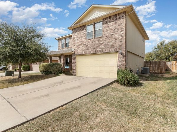 13708 Sierra Wind LN, Elgin, TX 78621