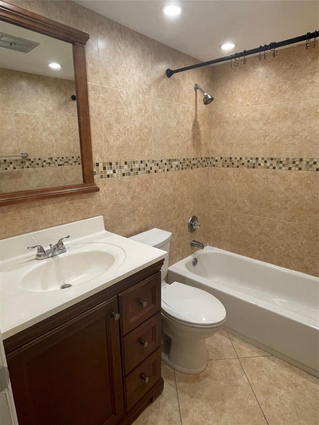 1731 SE 15, Unit 206, Fort Lauderdale, FL 33316 Photo