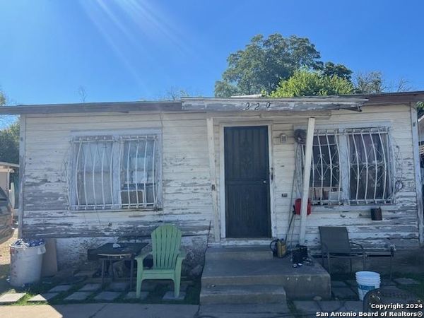229 JUANITA AVE, San Antonio, TX 78237