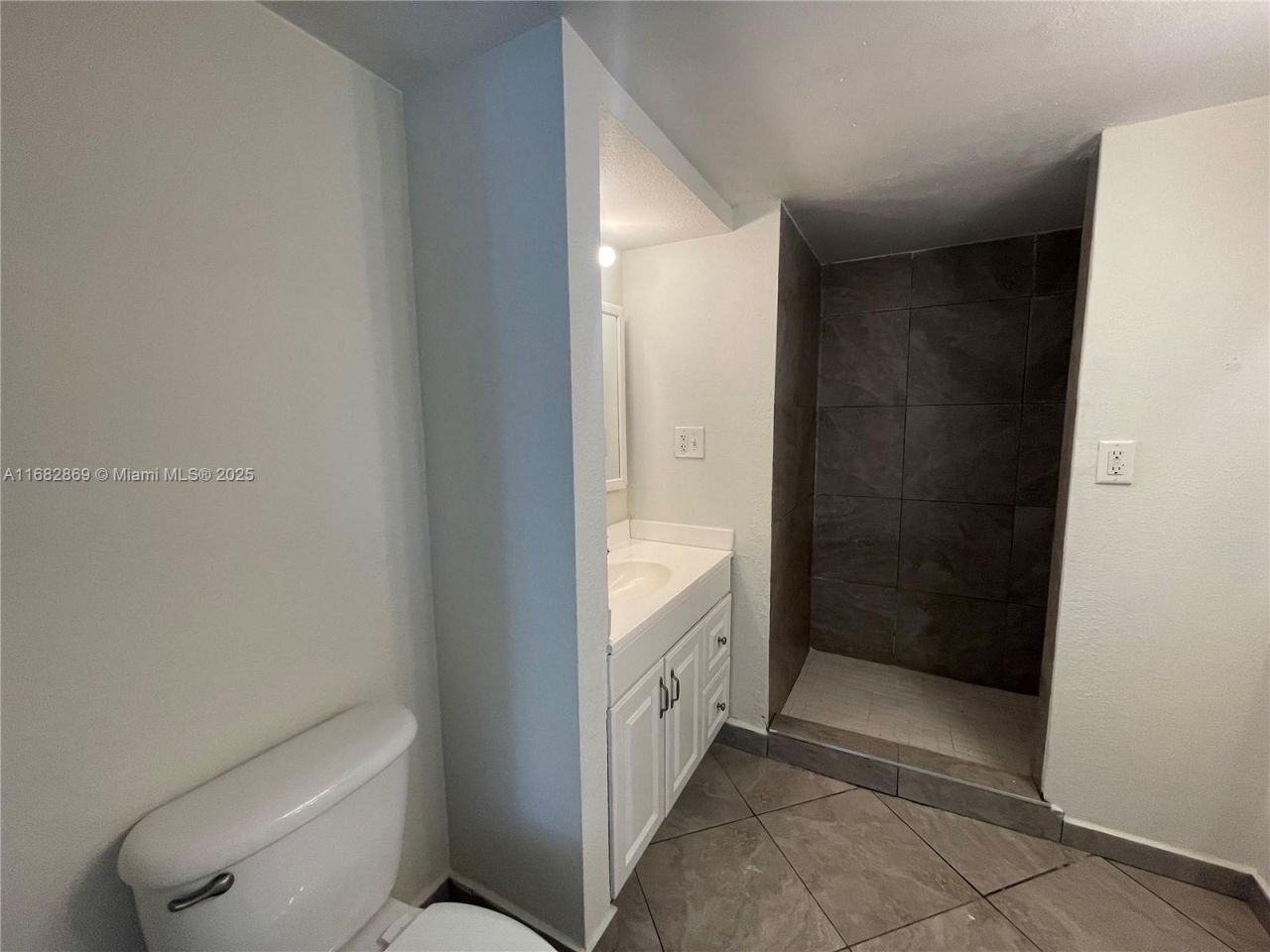 4255 N University Dr, Unit 201, Sunrise, FL 33351 Photo